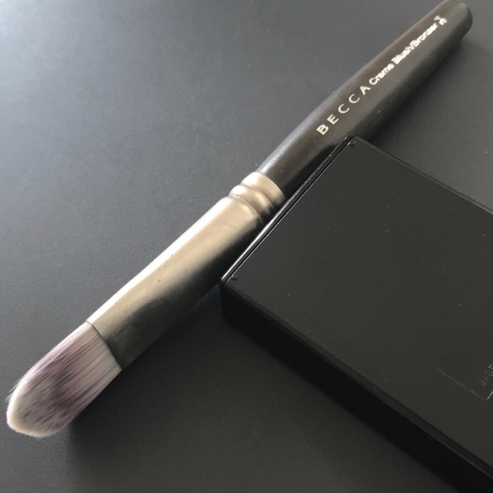 Becca cream blush bronzer brush 34
